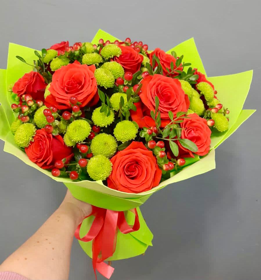 Букет цветов из: Хризантемы и Розы в Плеханово