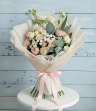 Букет цветов из:  Розы и Лизиантусы в Плеханово