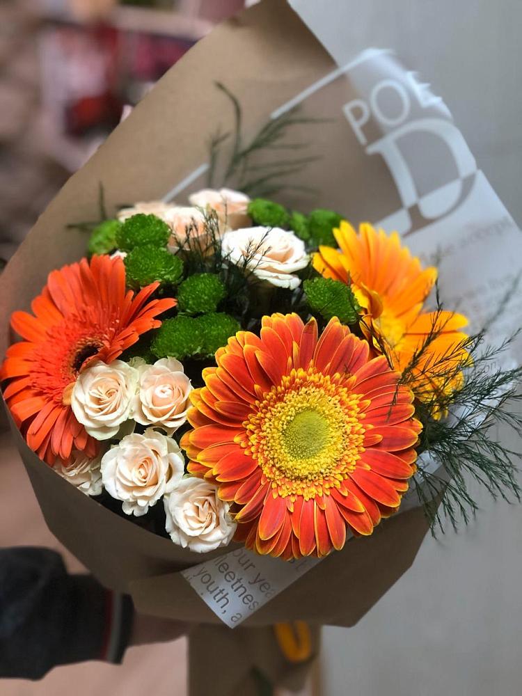 Букет цветов из: Герберы, Хризантемы и Розы в Плеханово