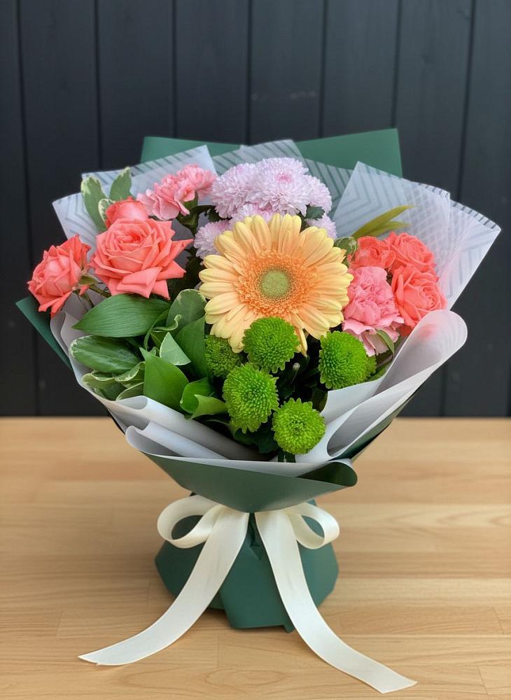 Букет цветов из: Гвоздики, Розы, Герберы и Хризантемы в Плеханово